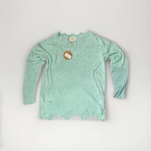 BIBI Women’s Light Sage Sweater Scalloped Hem V-neck Size M NWT